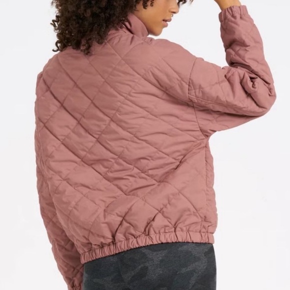 Vuori Echo Insulated Bomber Jacket - Picture 3 of 9